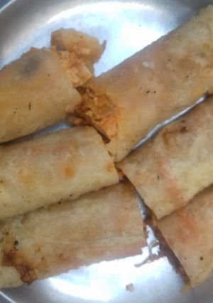 A picture of Noodles Spring Roll.