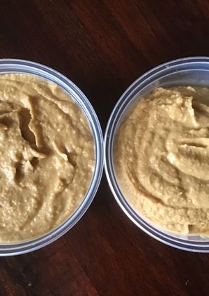 A picture of California Farm Roasted Garbanzo Hummus.