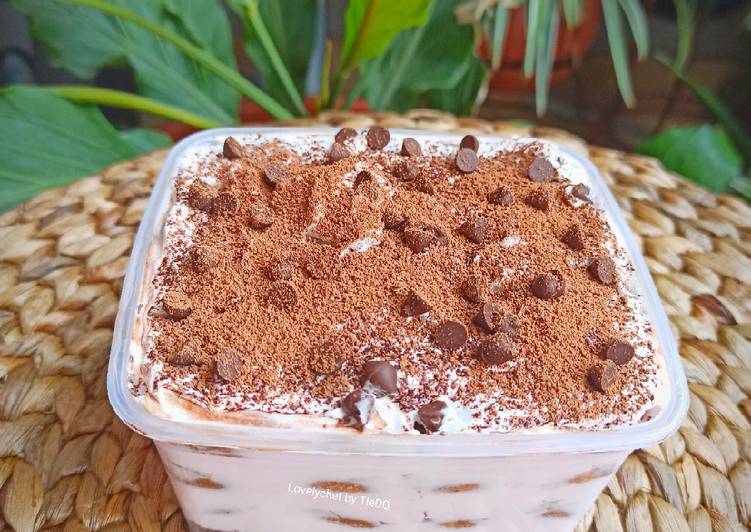 Bagaimana Menyiapkan Tiramisu Dessert Box Ekonomis Anti Gagal