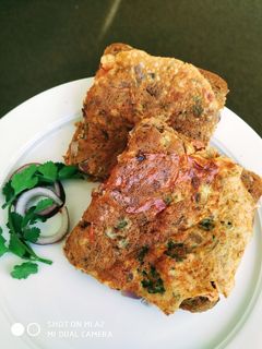 ब्रेड ऑमलेट (bread omlette recipe in marathi) रेसिपी चे मुख्य फोटो 
