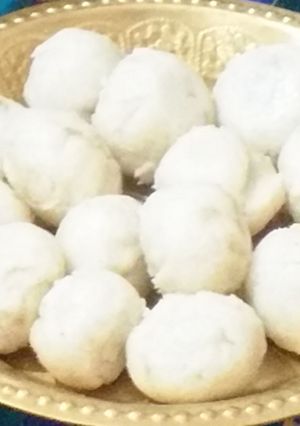 सूजी मंडा पीठा (suji manda peetha recipe in hindi) रेसिपी मुख्य फोटो