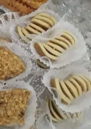 صورة لوصفة غريبية الورقة بشكلين مختلفين