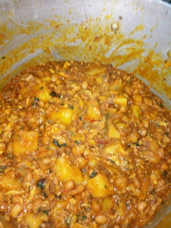 A picture of Porridge Beans and Yam.