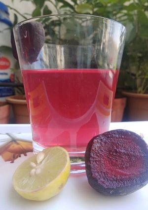 बिटाचे सरबत (beetache sarbat recipe in marathi) रेसिपी चे मुख्य फोटो 