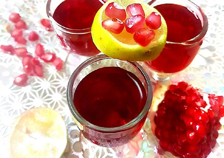 Recipe of Favorite Pomegranates Beetroot Juice