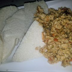 A picture of Boiled yam and scrambled egg.