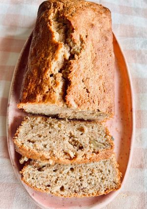 Una foto de Budín integral de manzana y nueces