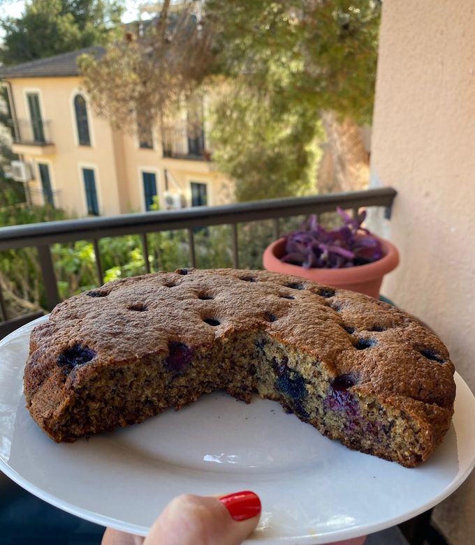 Una foto de Banana bread - Budín saludable de banana con aceite, fácil y húmedo