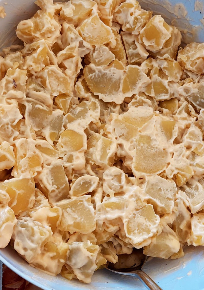 Una foto de Papitas con mayo casera