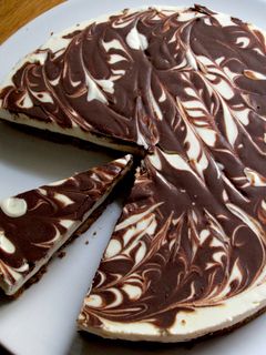 [Easy 免烤] 大理石乳酪蛋糕 No Bake Ganache Marble Cheesecake 的食譜成品照片