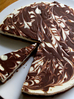 [Easy 免烤] 大理石乳酪蛋糕 No Bake Ganache Marble Cheesecake 的食譜成品照片