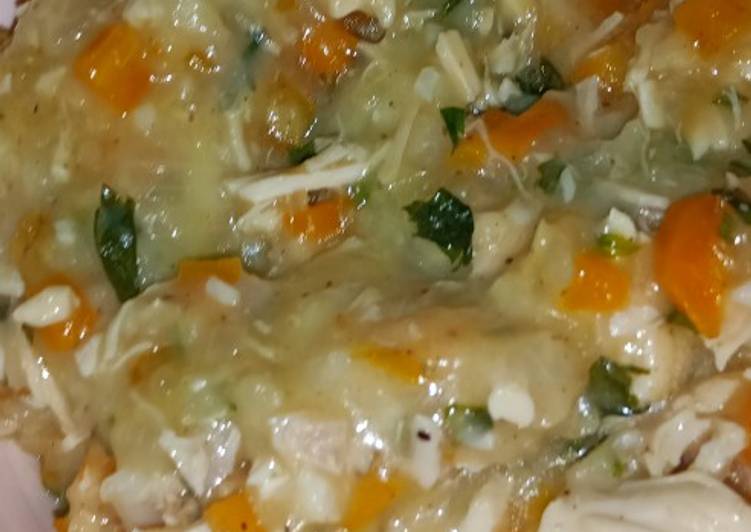 Isian ragout ayam dan sayuran