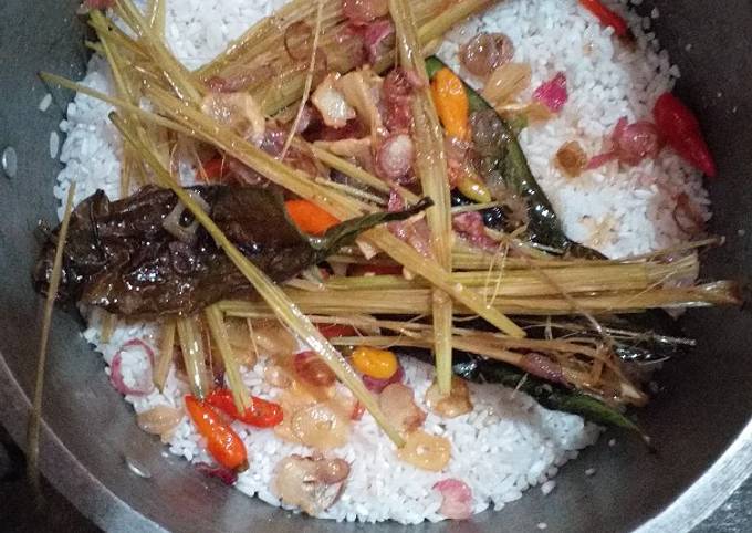 Resep Nasi Liwet Enak dan Wangi, Cuma Pake Ikan Asin @ala_sunda oleh