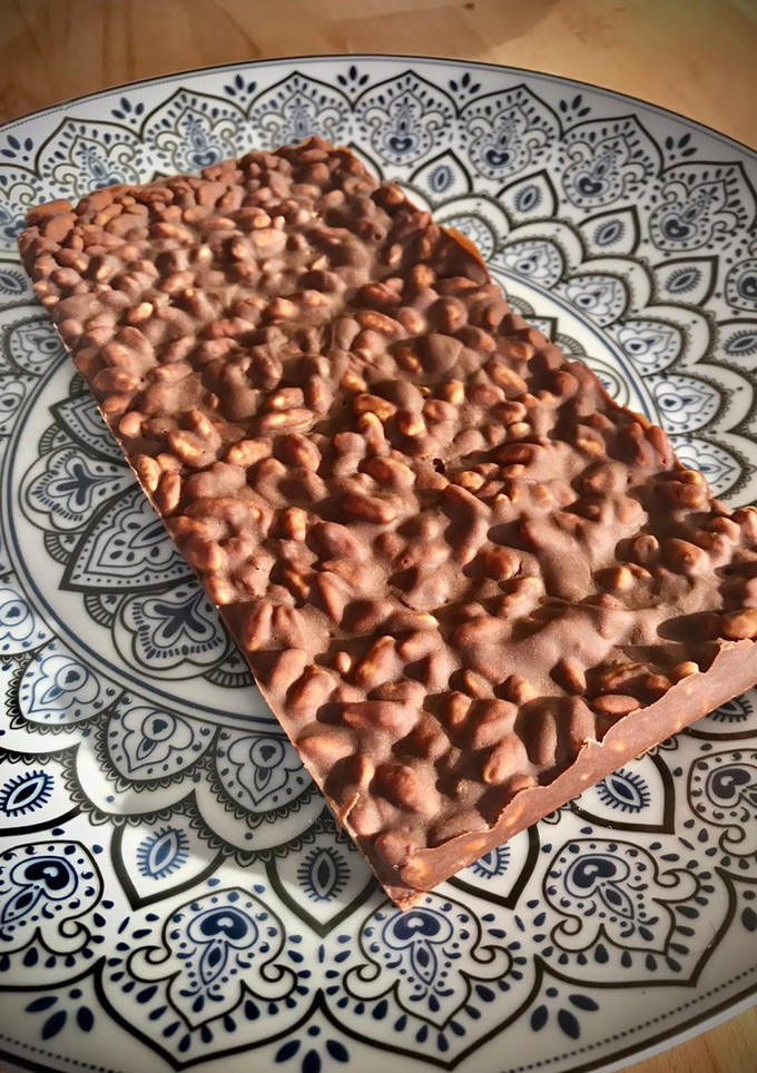 Una foto de Turrón casero de chocolate Suchard