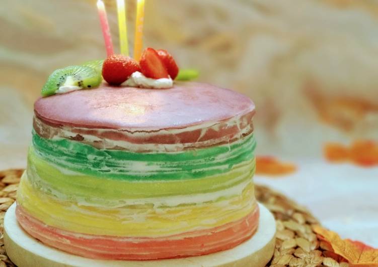 Resep Rainbow Crepes Cake yang Bikin Ngiler