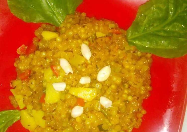 Sabudana peanuts khichdi