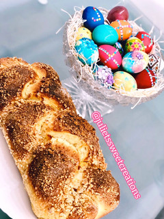 Una foto de Trenza de Pascua 🐣 con chocolate y mermelada 🍫🍓