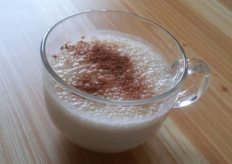 Recipe of Super Quick Banana Oat Smoothie