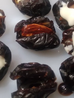 A picture of Stuffed Dates.