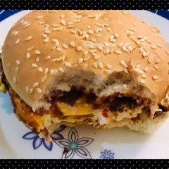 Egg burger A picture of Egg burger.