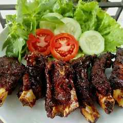 A picture of Iga Bakar Madu.
