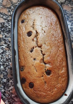 Una foto de Budín húmedo de banana y chocolate