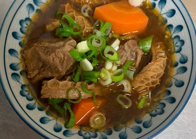 紅燒牛肉湯 牛肋條 牛肚 食譜與作法by 姆姆 Cookpad