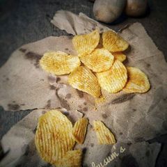 A picture of Potato chips.
