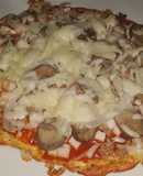 Pizza fitness con base de pollo