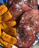 Red velvet pancakes w/ fried plantains 😃