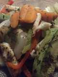 Bastones de pecado y verduras a las finas hierbas