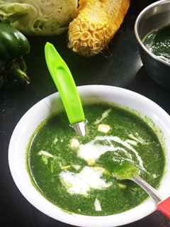 कॉर्न पालक सूप (corn palak soup recipe in Hindi) रेसिपी मुख्य फोटो