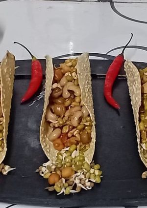 A picture of Sprouts tachos.