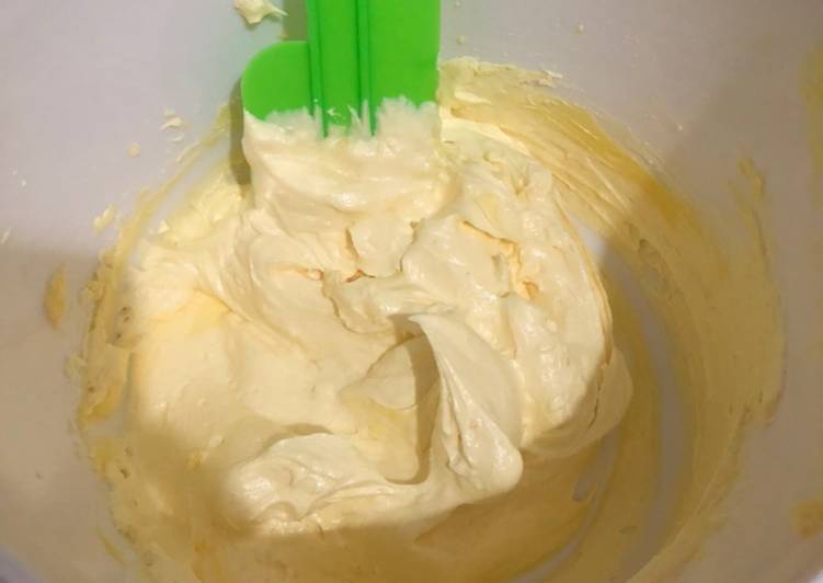Cara Gampang Menyiapkan Buttercream Mentega Kuning Jadi, mengenyangkan