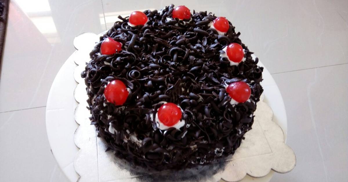 Eggless Black Forest Cake - Cook With Manali