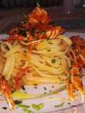Fettuccine con Scampi sfumati al Cognac e Pomodorini Freschi