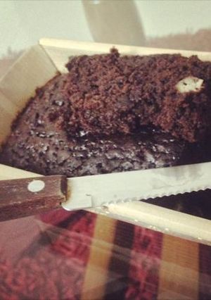 A picture of B: Banana Chocolate Coconut Cake.