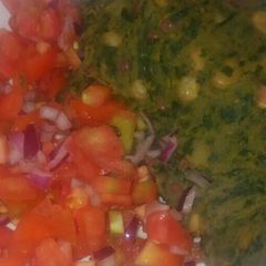 A picture of Mukimo with kachumbari.
