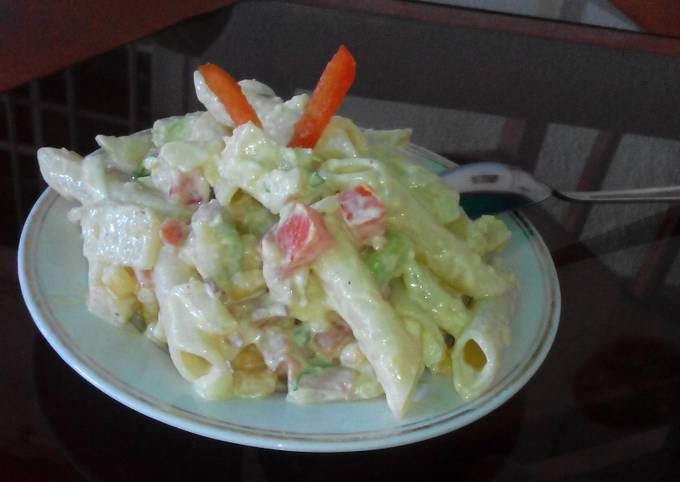 Ensalada Tropical De Pasta Con Aguacate Piña Y Maíz Receta De Emma De Malavé Cookpad 0447