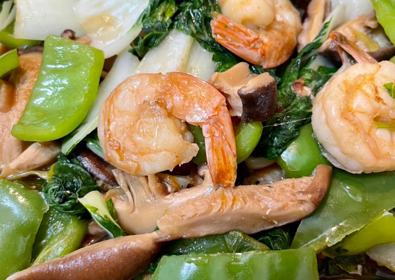 Stir-fried prawns with vegetables