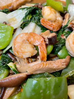 A picture of Stir Fried Prawns with Vegetables.
