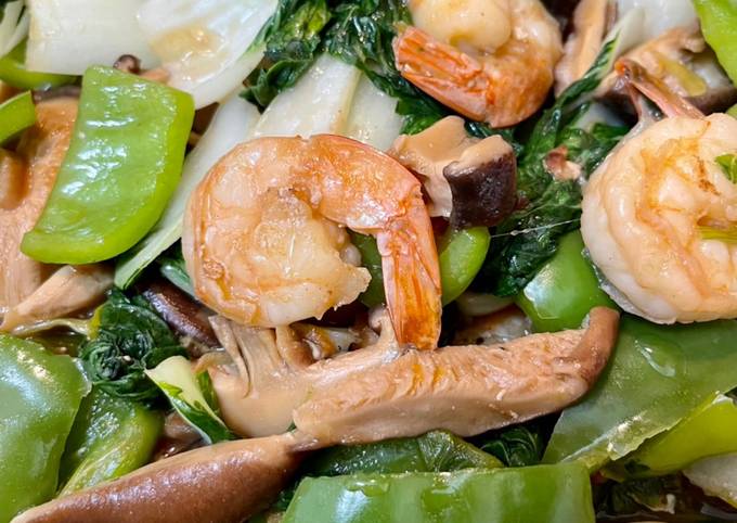 Steps to Make Super Quick Homemade Stir Fried Prawns with Vegetables