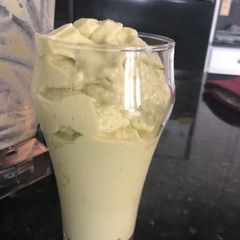 A picture of Sweet cream with Avocado smoothie.