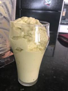A picture of Sweet cream with Avocado smoothie.