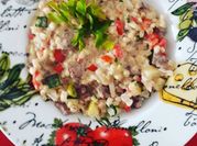 Una foto de risotto con leche de coco
