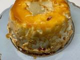 Isla flotante con salsa de vainilla y de dulce de leche