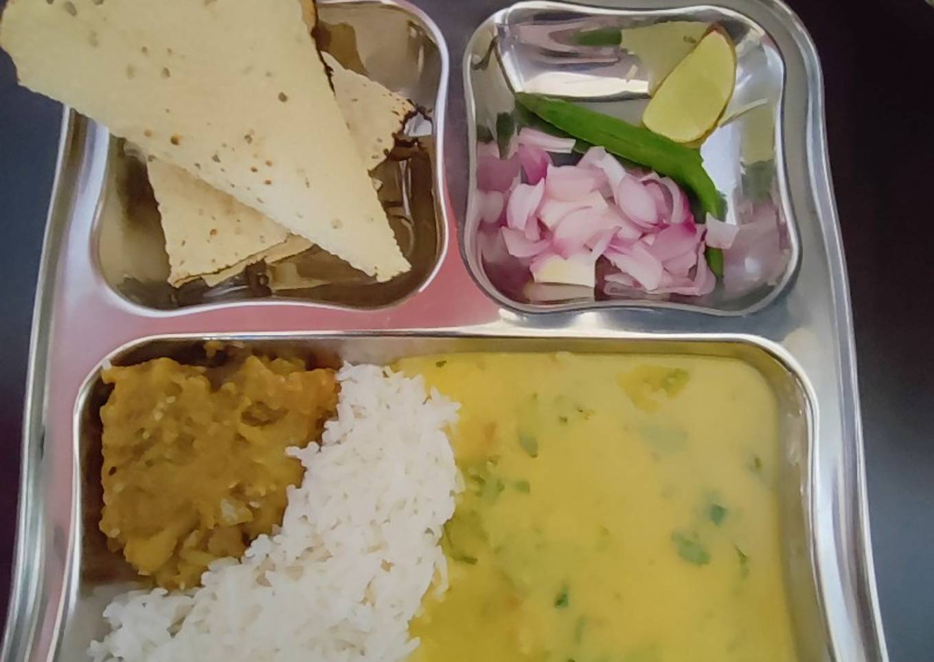 Ghar ki thali Dal chawal baingan ka bharta