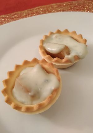 Una foto de Tartaletas de queso azul y pera