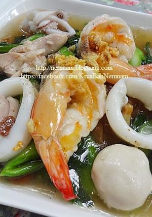 รูปของ ก๋วยเตี๋ยวราดหน้ารวมมิตร