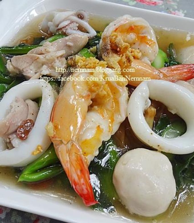 รูปของ ก๋วยเตี๋ยวราดหน้ารวมมิตร